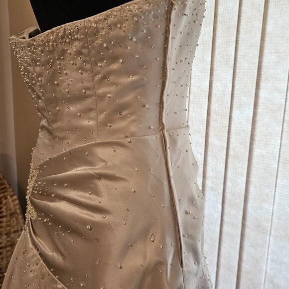 Golden Gate Bridal  Champagne Strapless Wedding Dress 16 - Picture 5 of 8